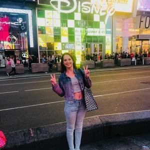 Meet your Posher, Jade